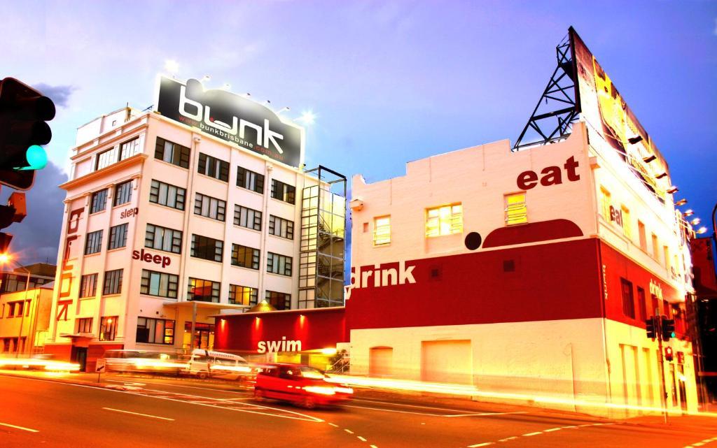 Bunk Brisbane Hostel *